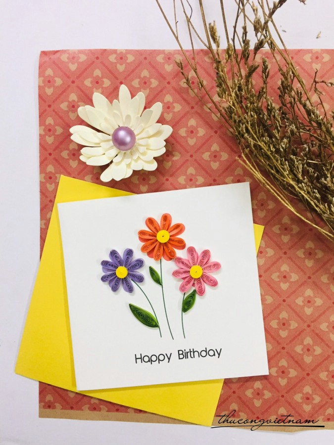 Thiệp quilling 10x10cm - HPBD 3 cành hoa